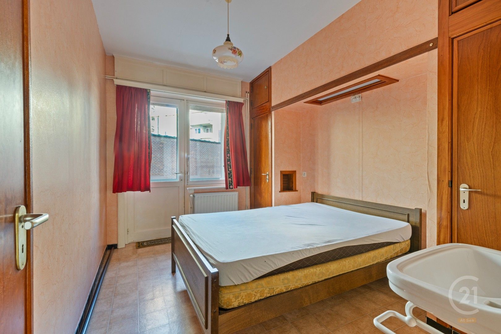 Te Renoveren Appartement in Westende – 3 Slaapkamers foto 15