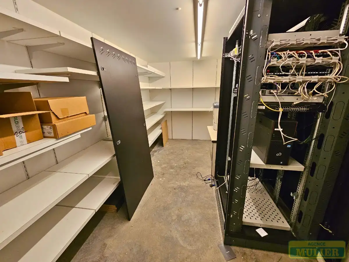 Commerciële ruimte te huur foto 11