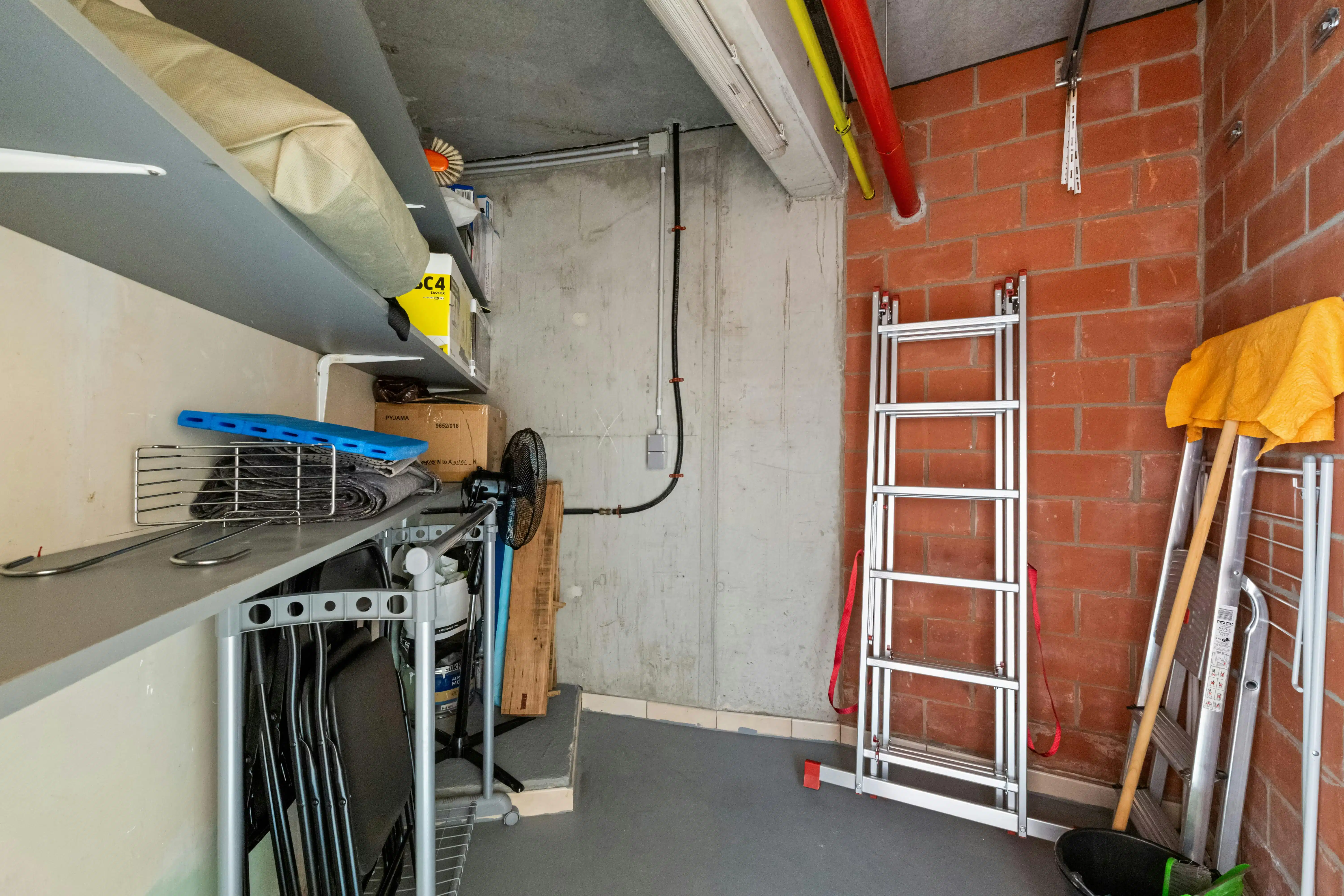 Volledig gerenoveerd 1 slaapkamerappartement vlakbij Zee ! foto 10