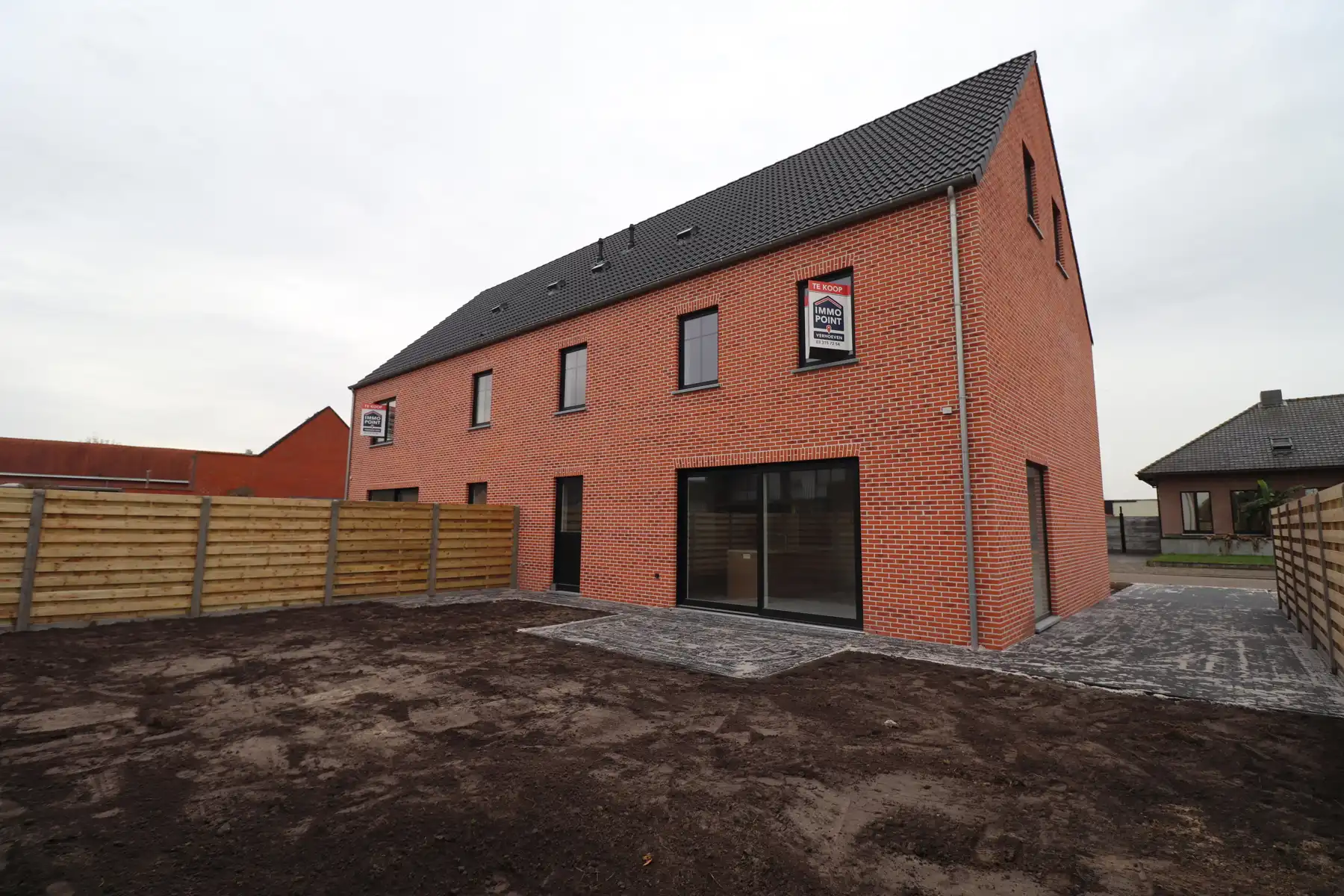 Ruime gezinswoning (ca 245 m²) met 4 slaapkamers op perceel van ca. 303 m². foto 22