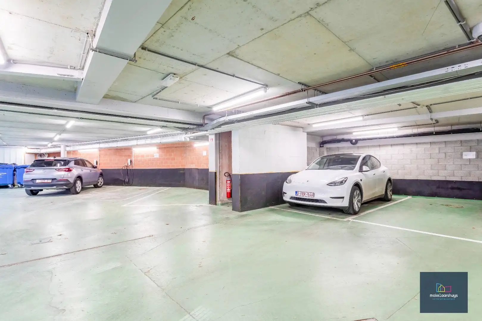 Luxueuze kantoorloft met inpandige staanplaats  en kelderberging  te Coupure Rechts.  foto 18