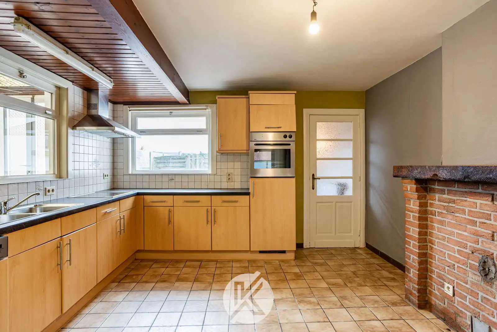 Op te knappen woning nabij centrum Herzele foto 7