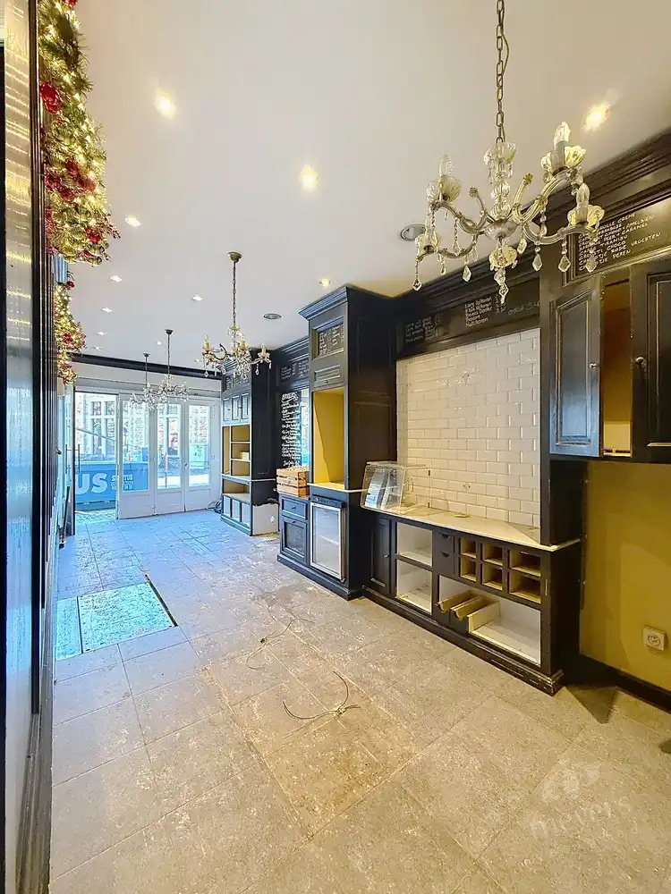 Woning met handelsruimte in het centrum van Sint-Truiden foto 6