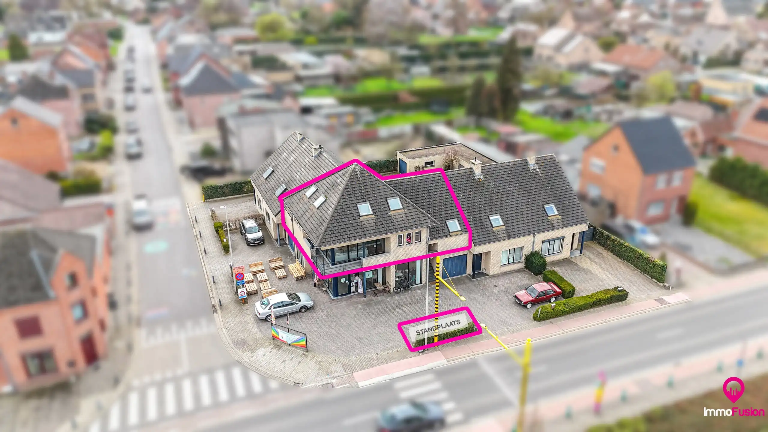 Ruim appartement met 4 slaapkamers en parking in Tuilt! foto 44