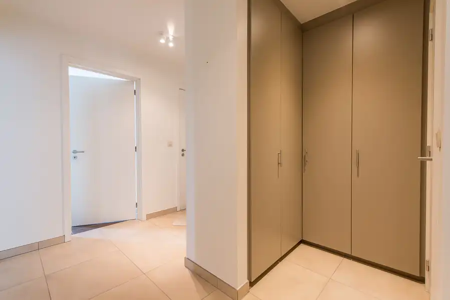 Instapklaar appartement van 107 m² in centrum Diepenbeek. foto 4