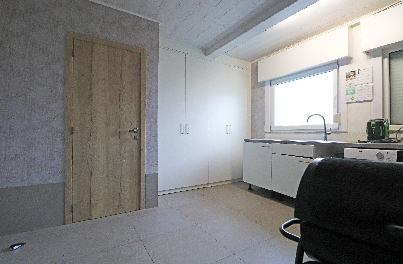 Gerenoveerde woning op 818 m² foto 6