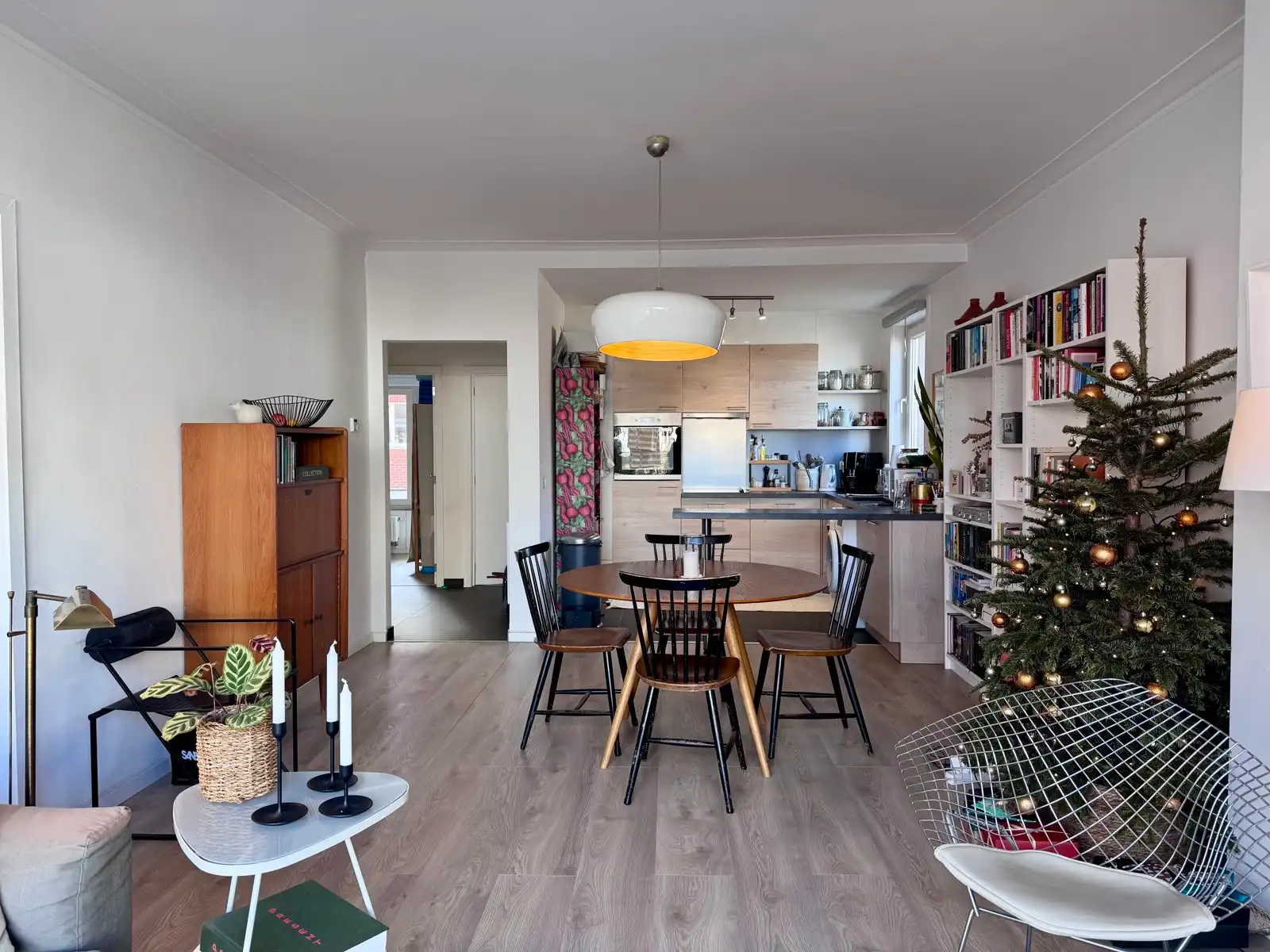 Licht 2 slpk. app. met garagebox op de eerste verdieping  foto 4