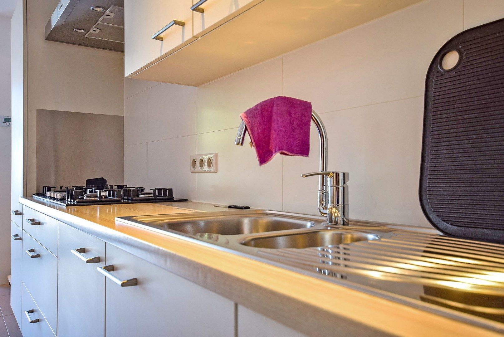 Instapklare, energiezuinige woning met aparte gastenunit in het hartje van Veurne. foto 16