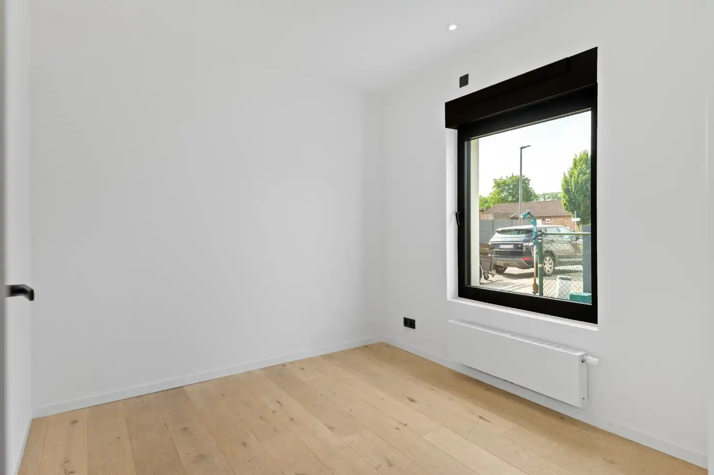 Instapklare, gerenoveerde laagbouwwoning met 2 slpk. en tuin foto 10