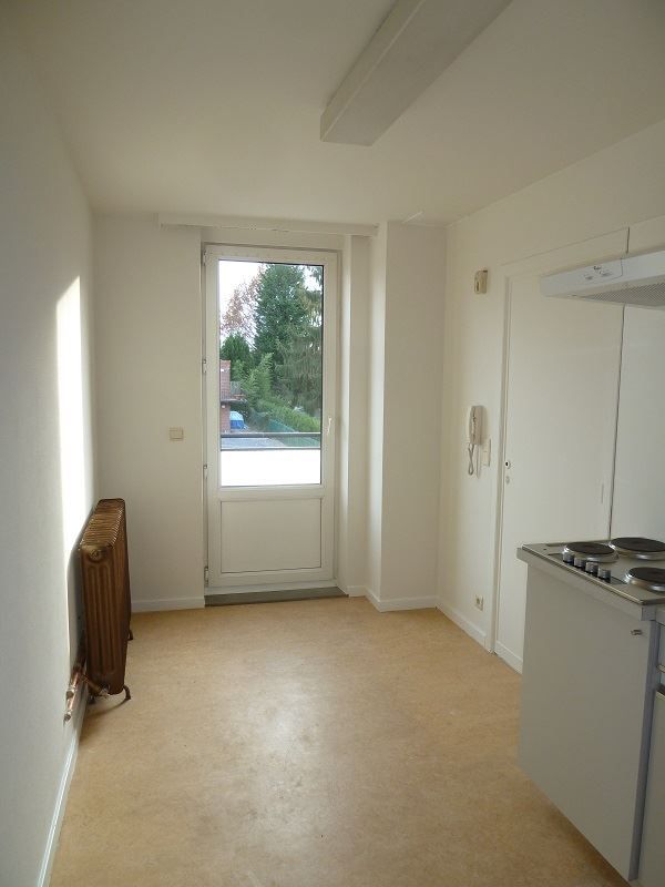 Zeer goed gelegen appartement met aparte garage! foto 9