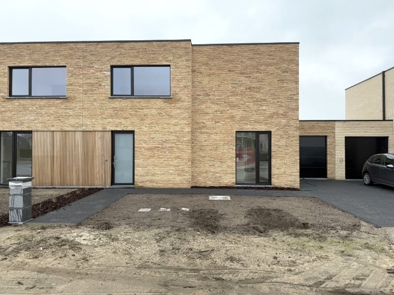 Rustig gelegen energiezuinige nieuwbouwwoning met tuin en garage foto 18