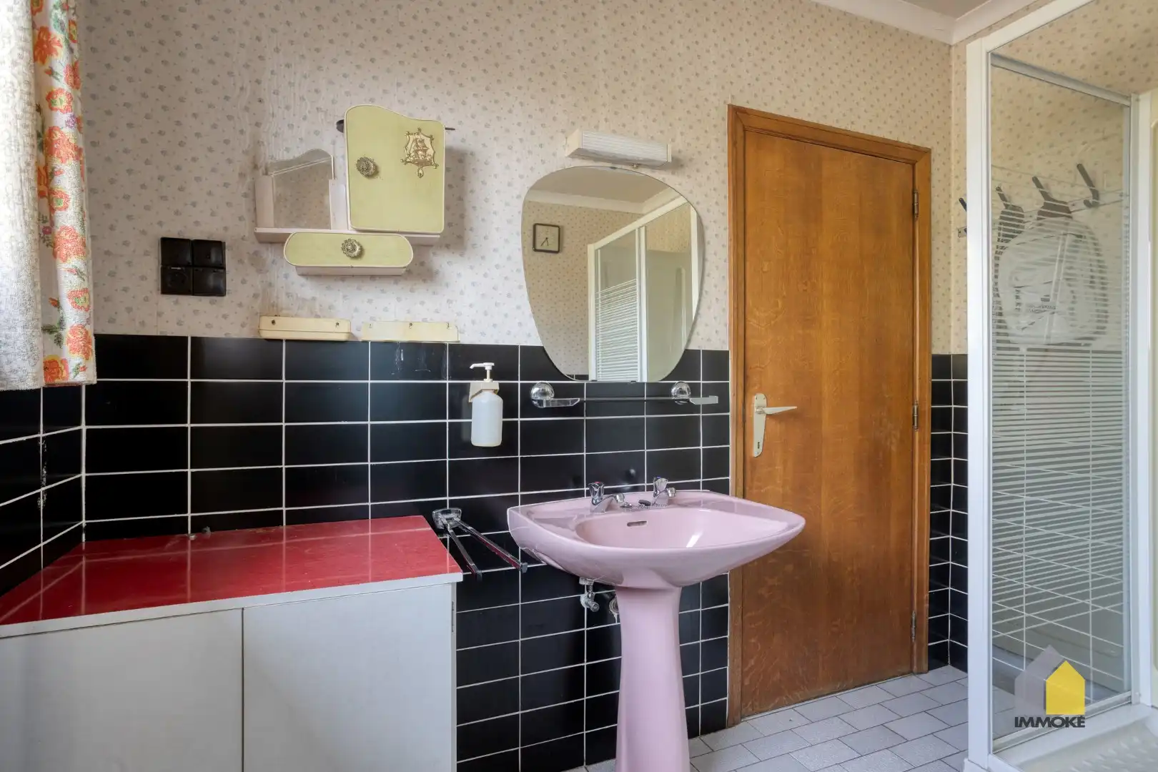 Te renoveren, statige woning op mooi perceel van 23 a 90 ca. foto 13