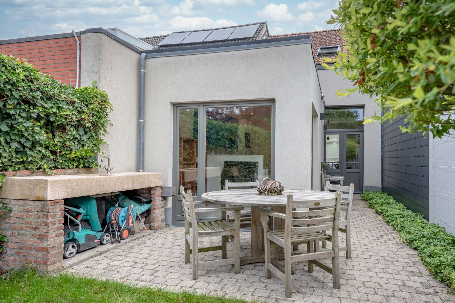 Instapklare woning in het hartje van Schoten! foto 18