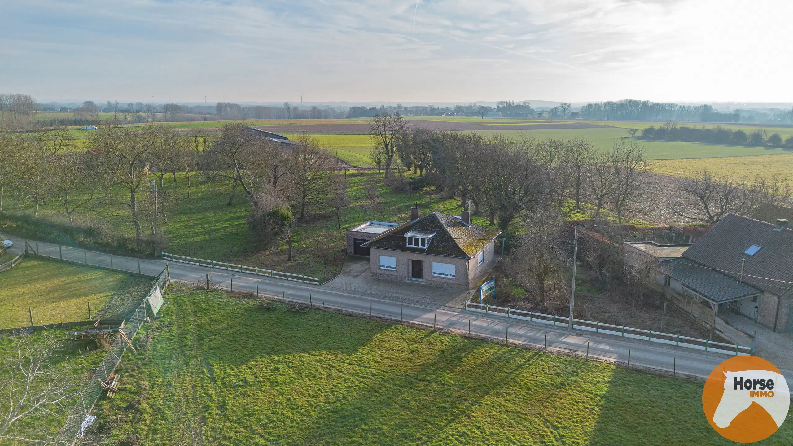 Hoofdfoto van de publicatie: HERZELE - Vrijstaande woning in een landelijke omgeving