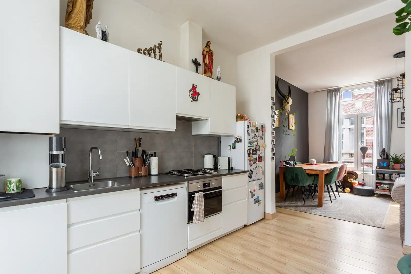 Karaktervolle woning aan de gezellige Troonplaats foto 21