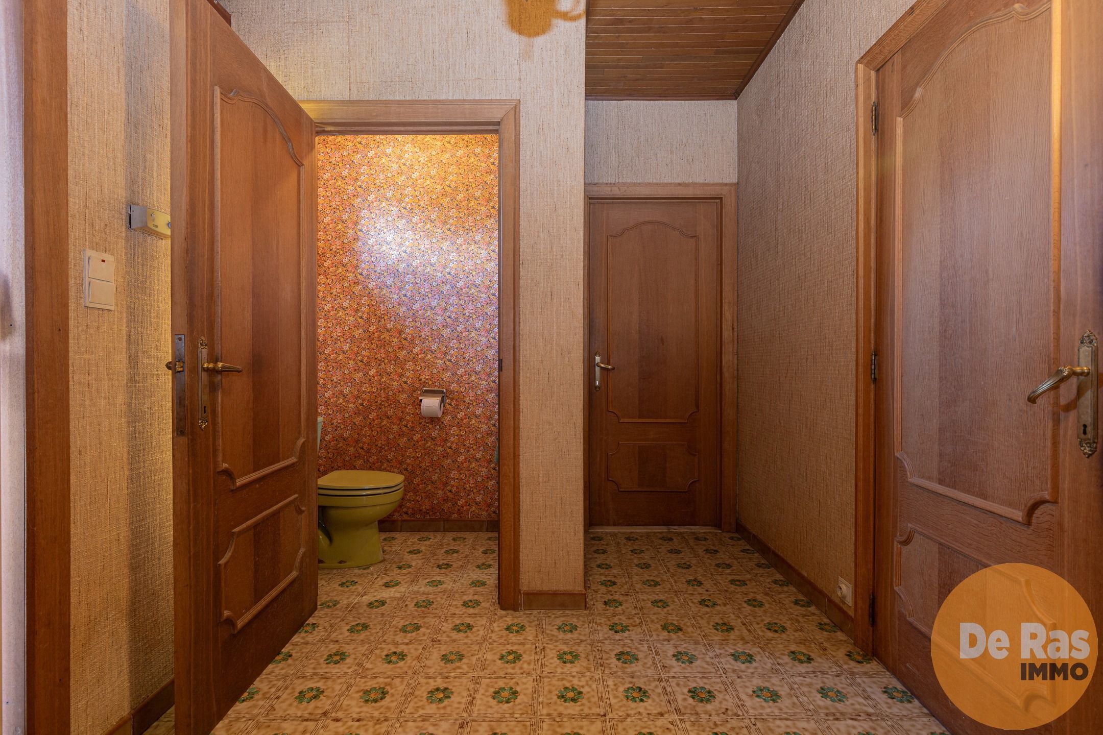 WANZELE - Te renoveren open bebouwing op perceel van 1286 m² foto 4