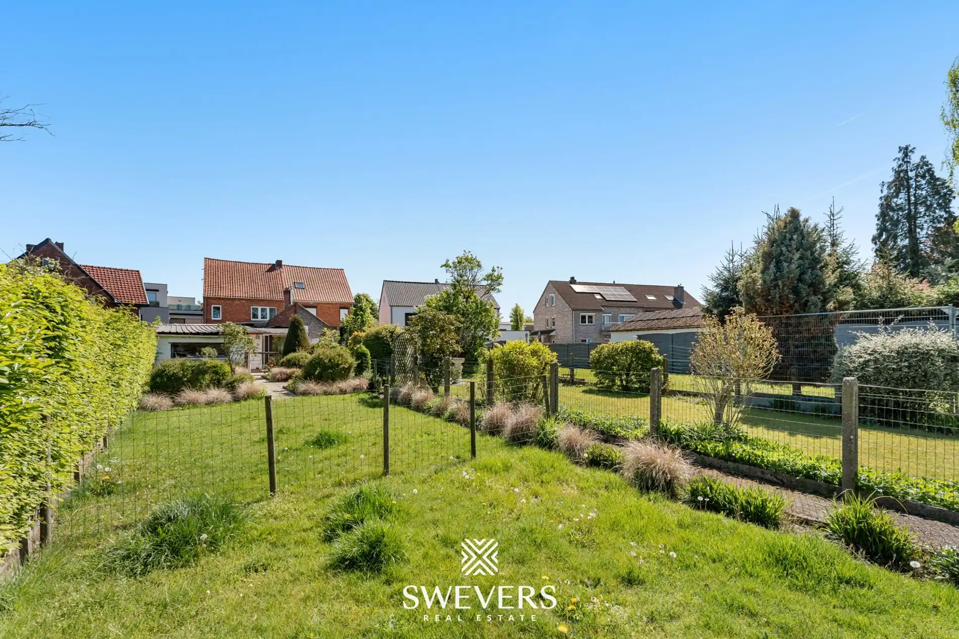 Half-open bebouwing met renovatiepotentieel foto 30