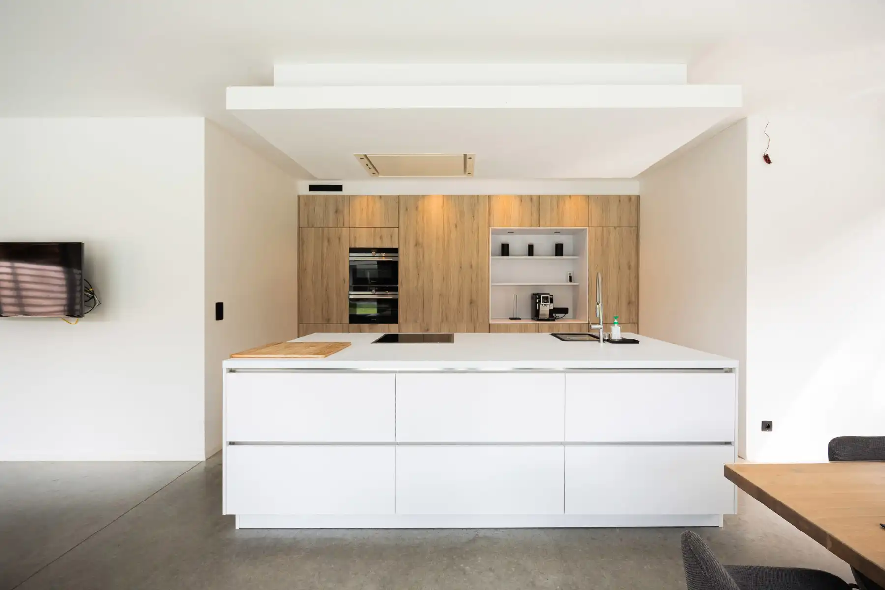 Exclusieve energiezuinige villa met zwembad en poolhouse foto 30