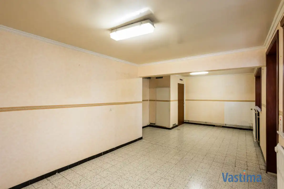 Ruime gezinswoning met potentieel nabij centrum Denderleeuw foto 5