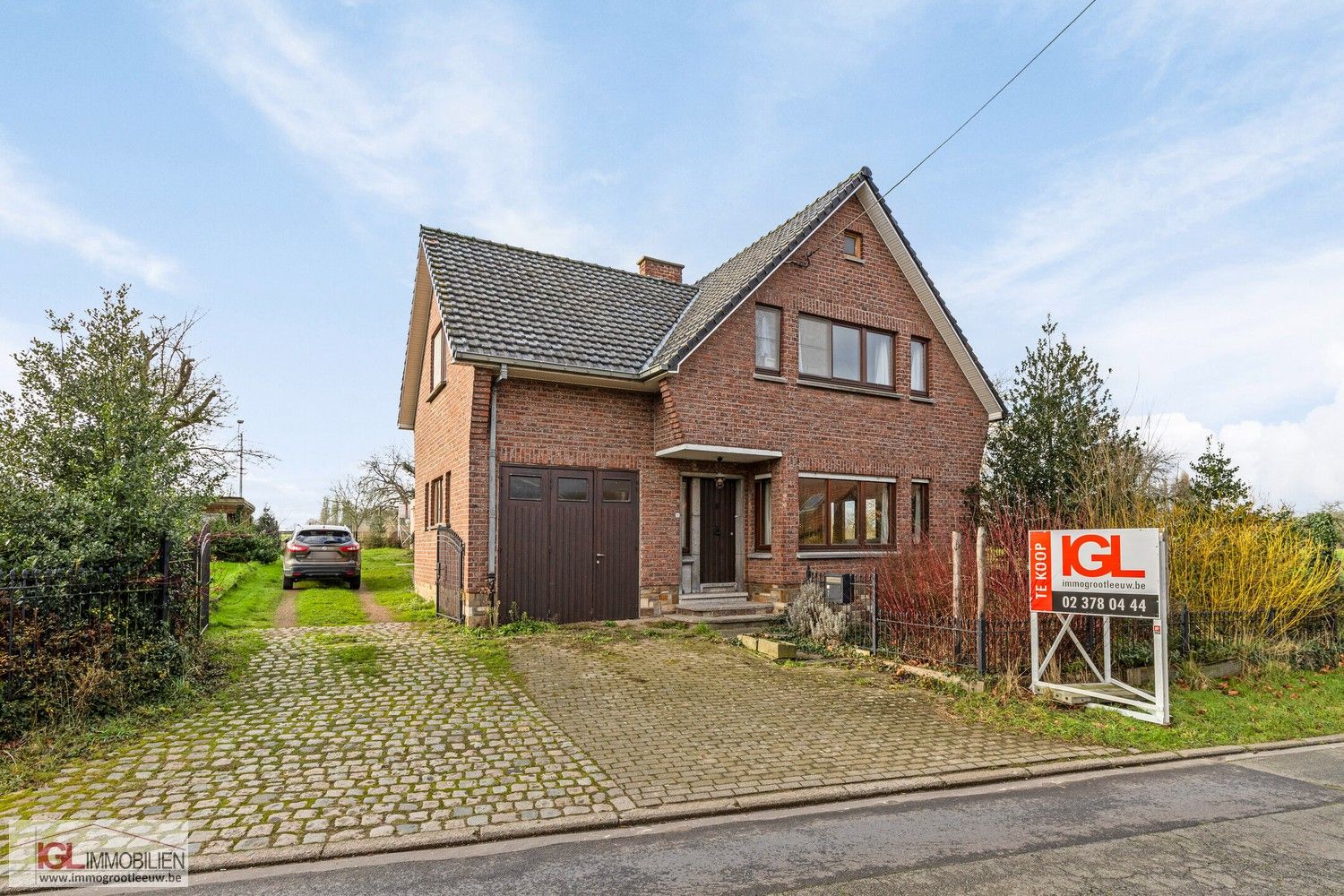 Hoofdfoto van de publicatie: Alleenstaande woning met atelier en zuidgerichte tuin in Vlezenbeek