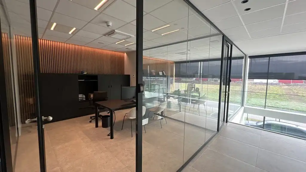 High-end bedrijfsgebouw te huur op bedrijventerrein E17/4 in Lokeren foto 7