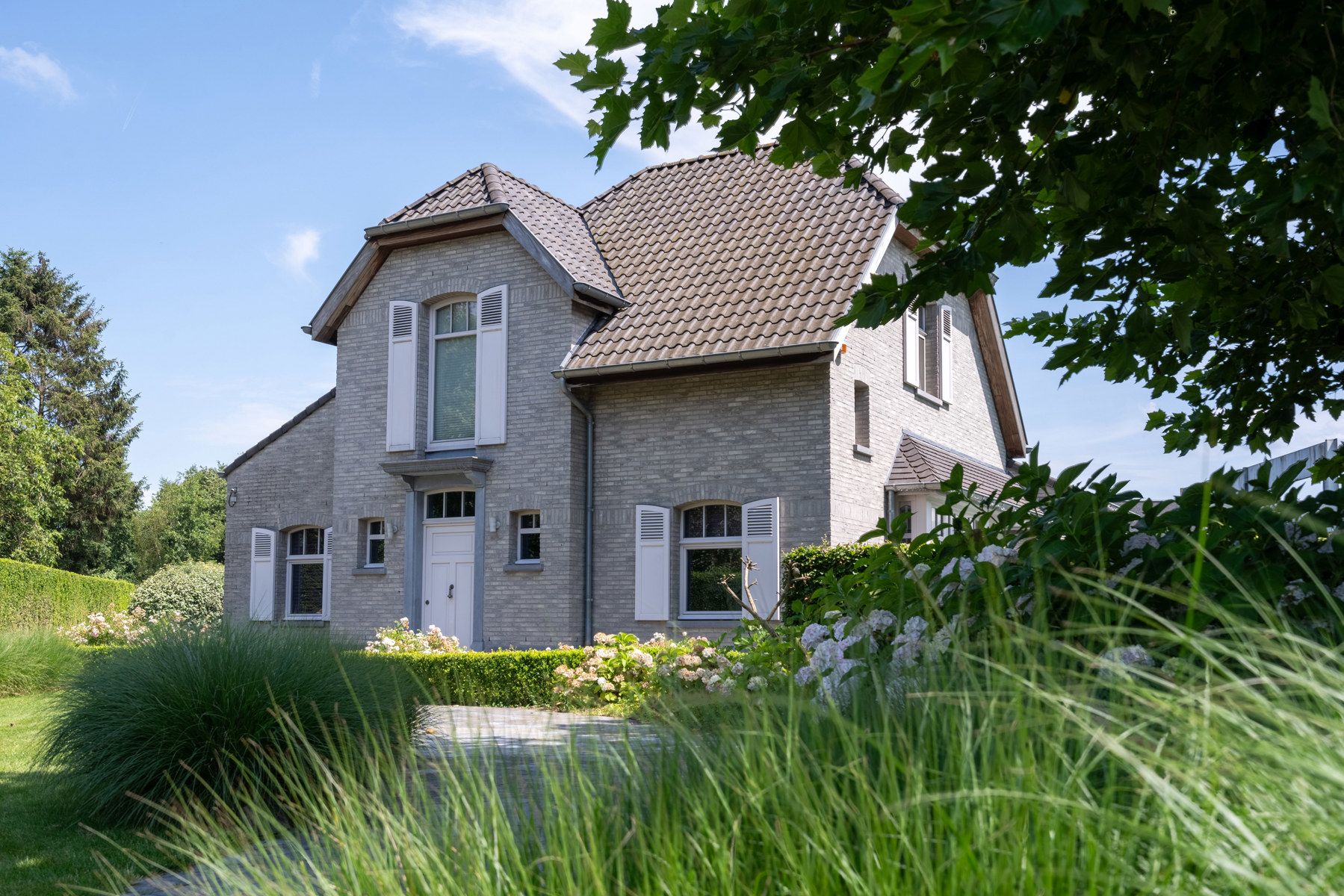 Kwaliteitsvolle villa op mooi perceel foto {{pictureIndex}}