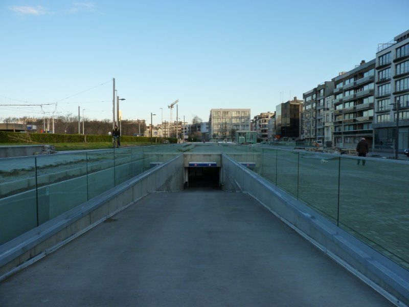 Garage te koop foto {{pictureIndex}}