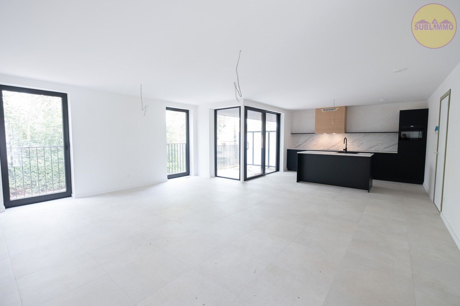 Nieuwbouwappartement op de eerste verdieping (118,50 m²) met 3 slaapkamers en terras. foto 3