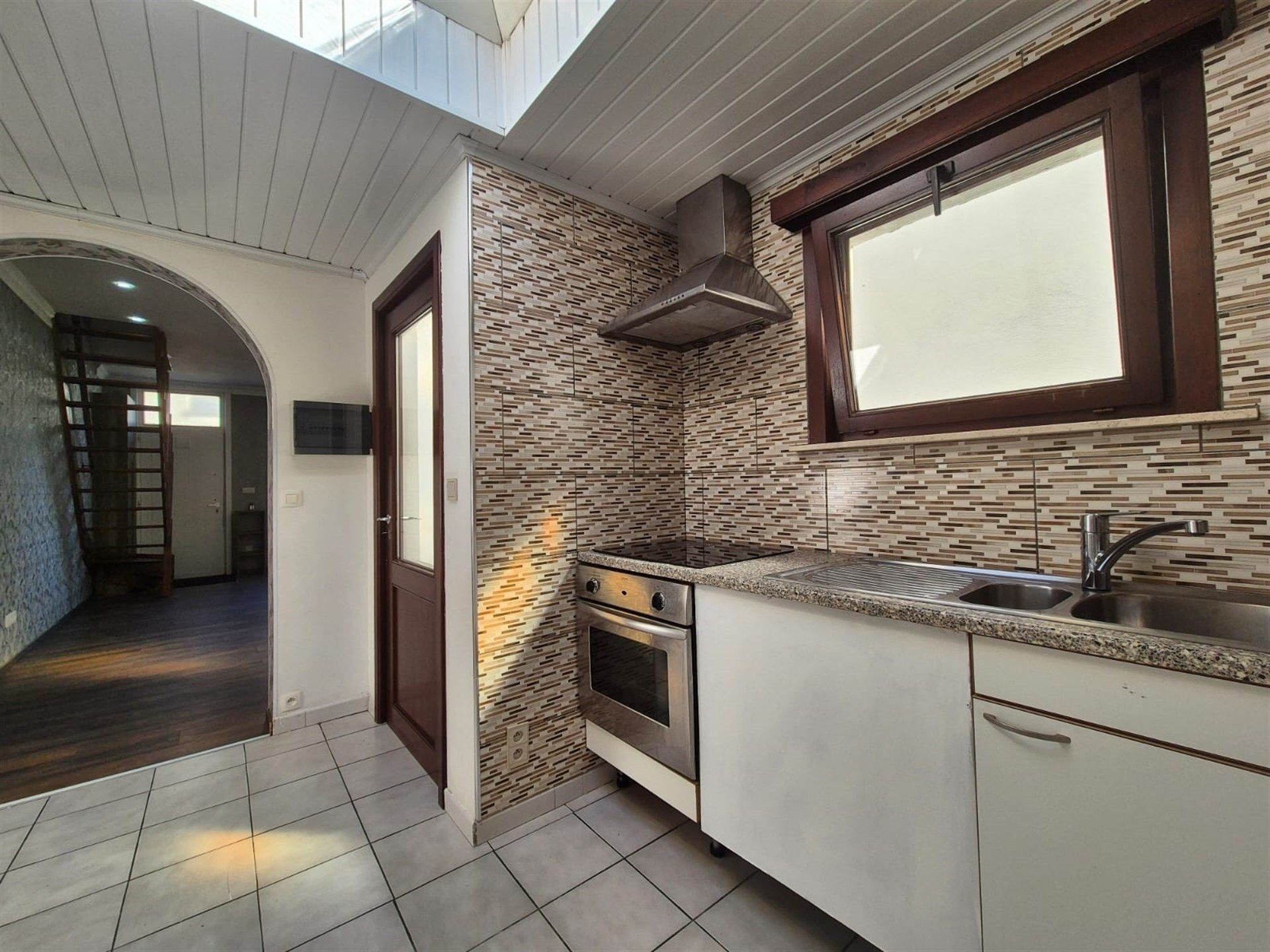 Gezellige woning met grote tuin in Wetteren.  foto 4
