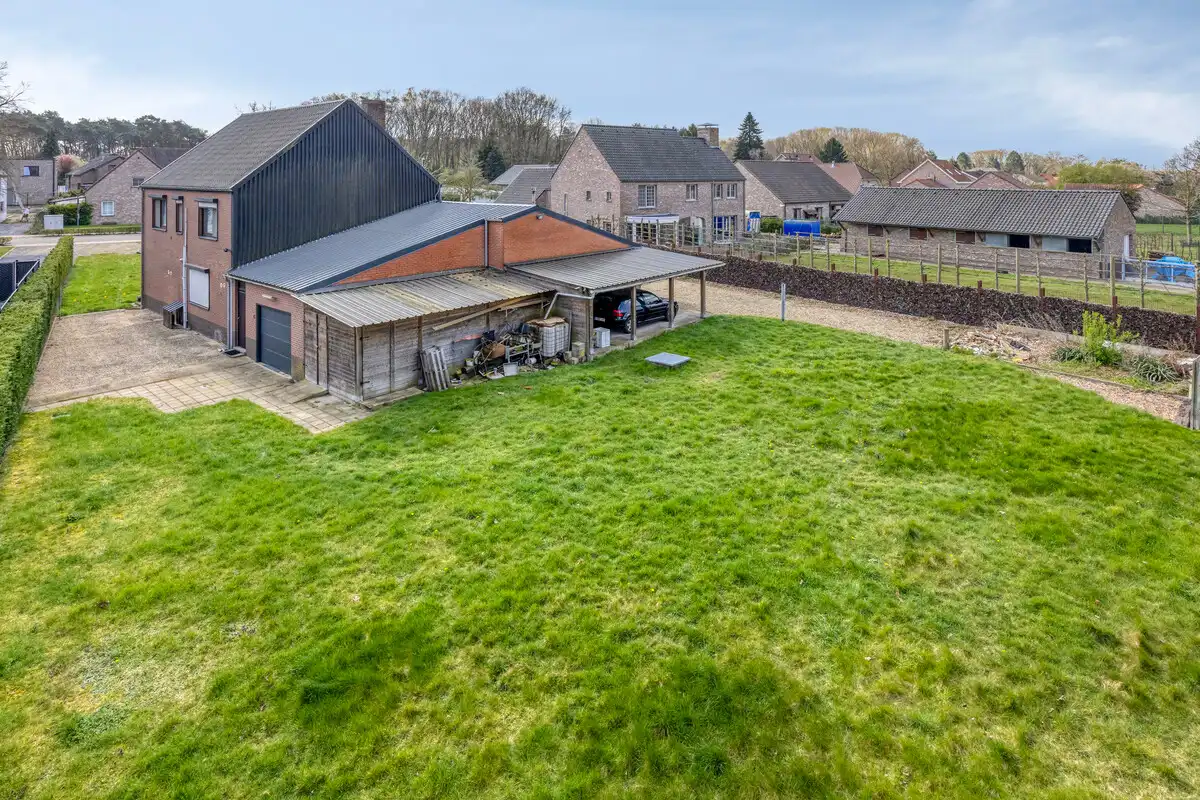 UNIEK BOUWPERCEEL VAN 16A VOOR OB MET AF TE BREKEN WONING TE ZUTENDAAL. foto 10