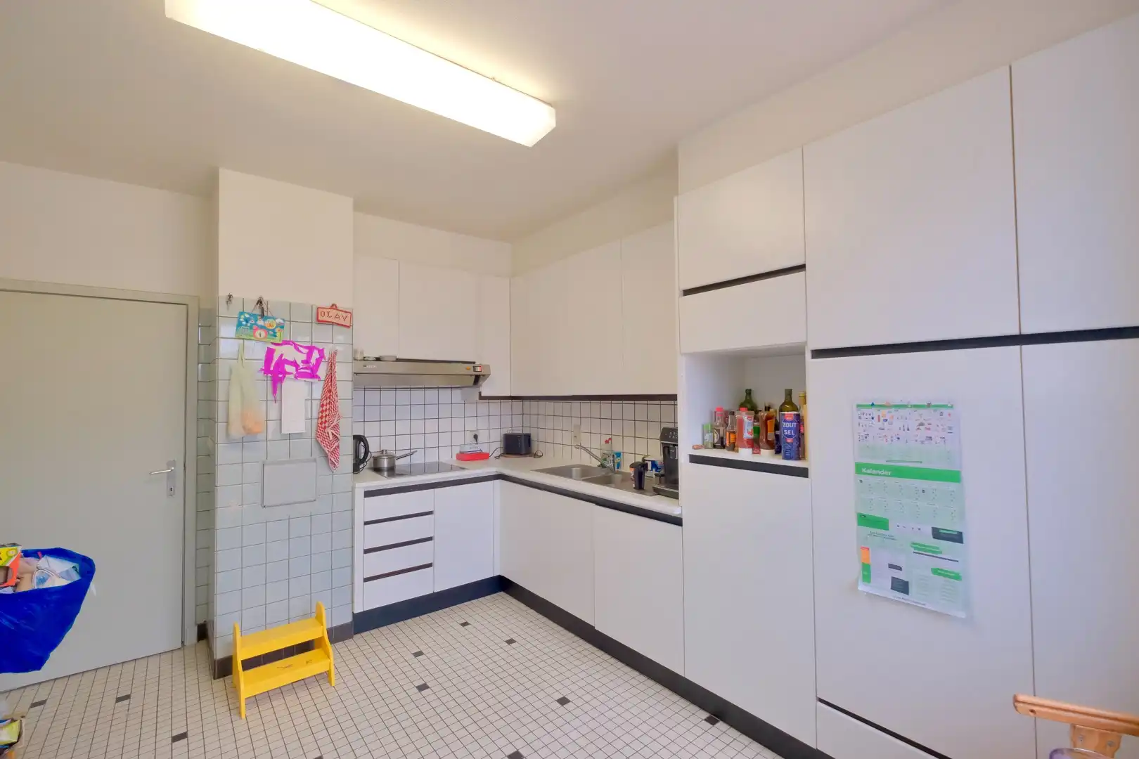 LICHTERVELDE - ZEER RUIM APPARTEMENT MET 3 SLPKS + garagebox foto 7