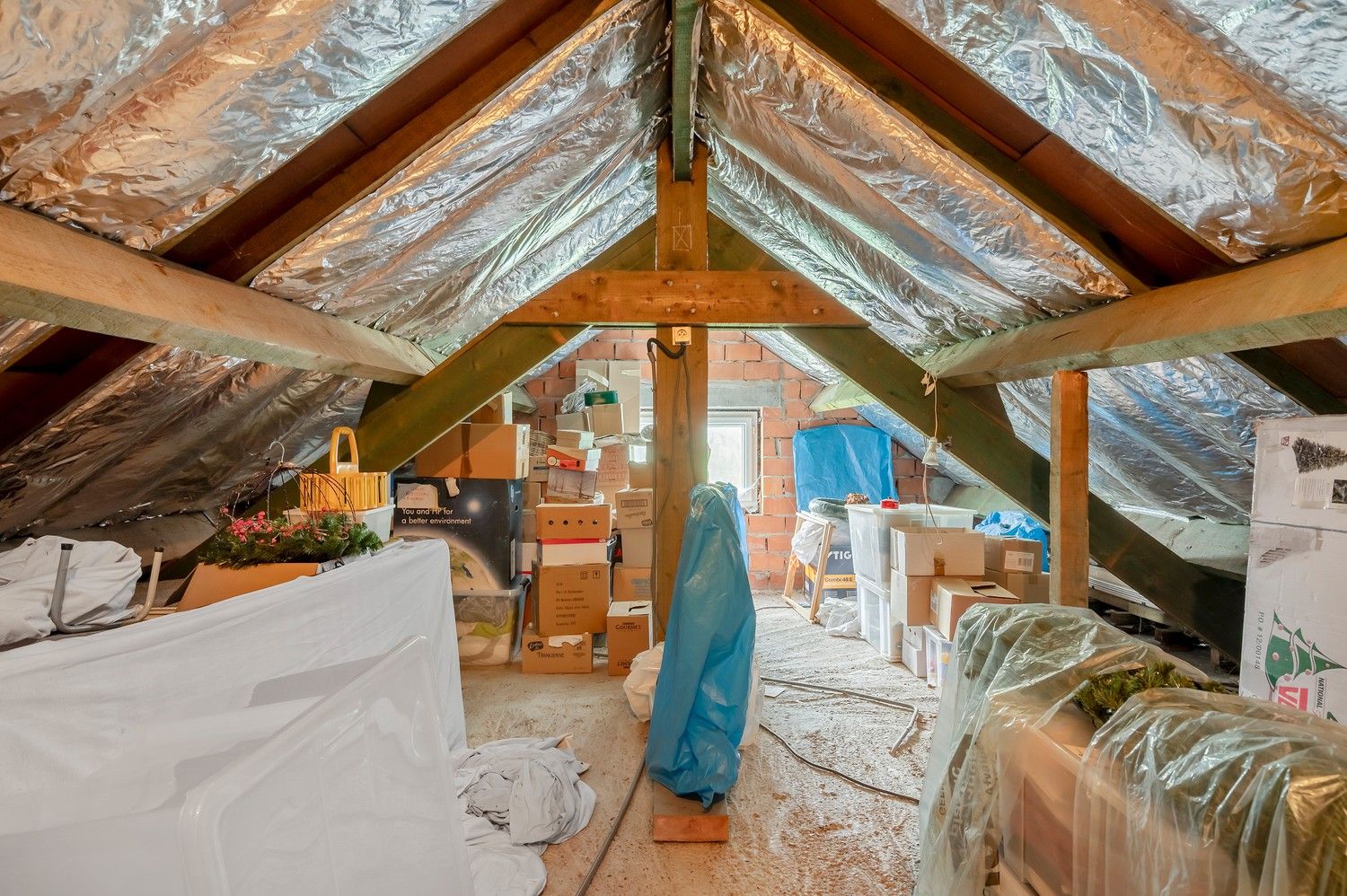 Ruime gezinswoning op breed en groot perceel van 1122m² foto 27