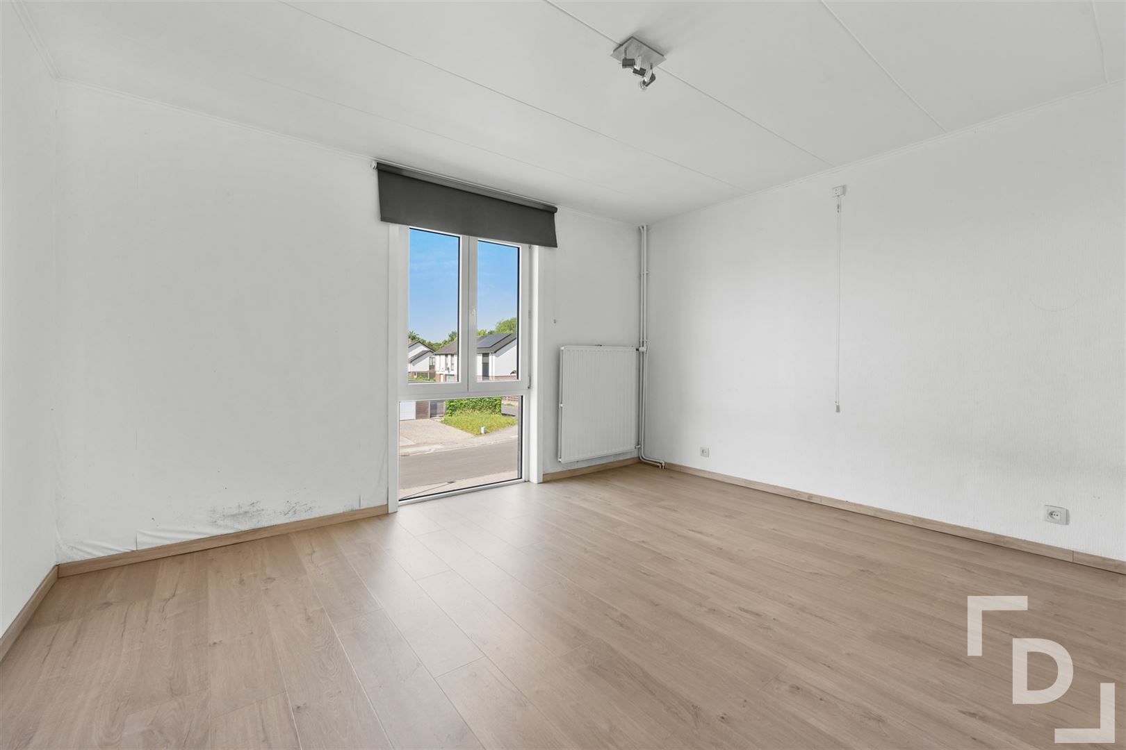 Statige HOB met ruime tuin in de groene omgeving van Ieper te koop. foto 15