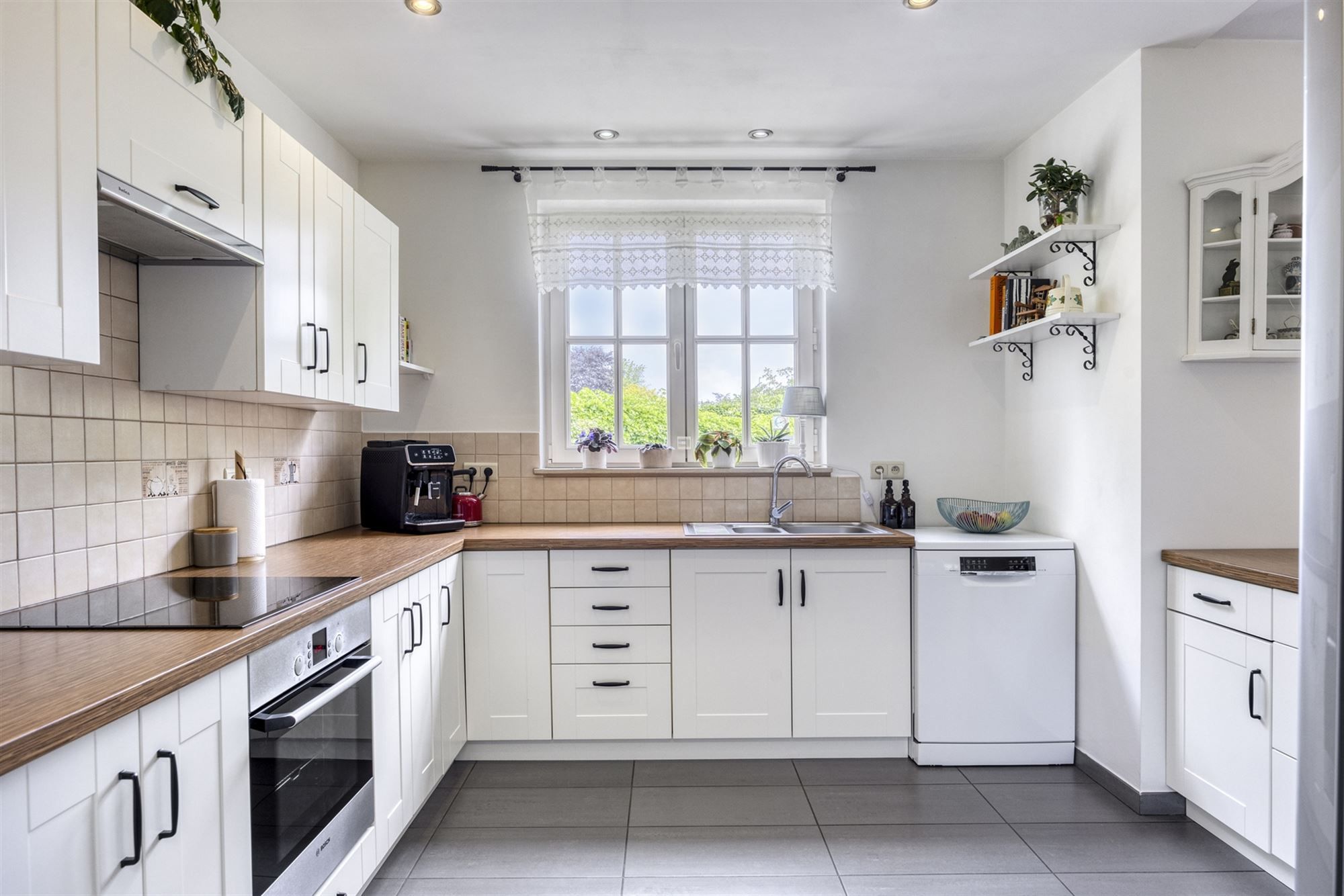 Ruime 5-Slaapkamerwoning in Achel - 246m² Woonplezier foto 17
