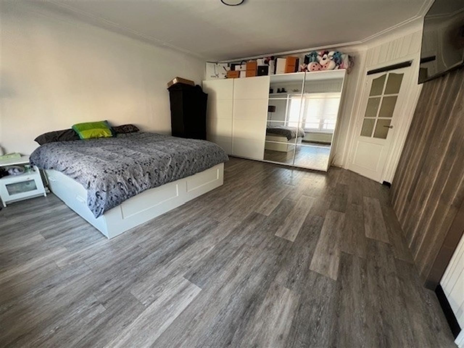 Bel-etage woning met ruime garage  en 2 badkamers! foto 20