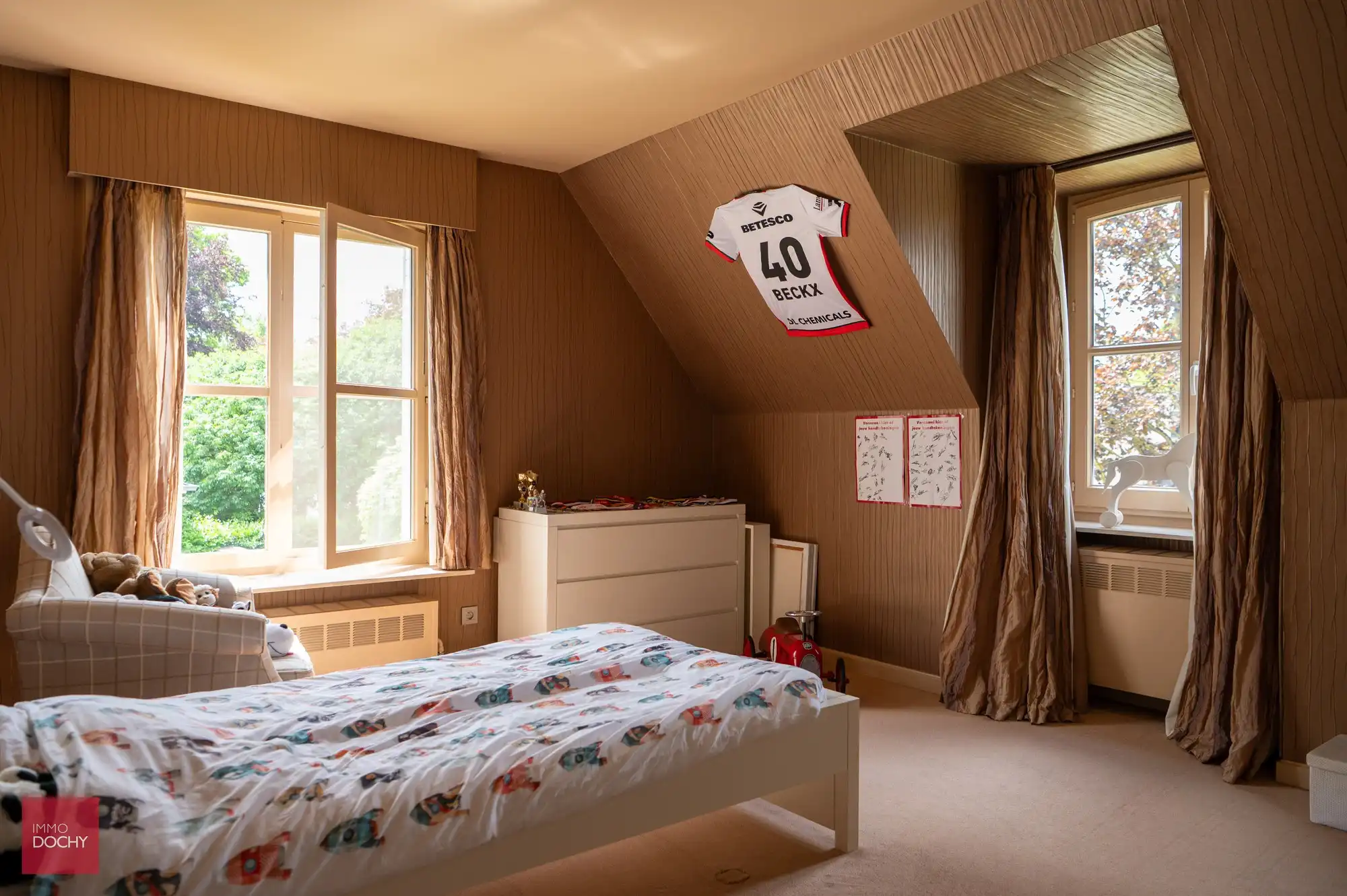Centraal gelegen recente LUXE - VILLA met praktijkruimte in groene omgeving | Hernieuwenstraat foto 10