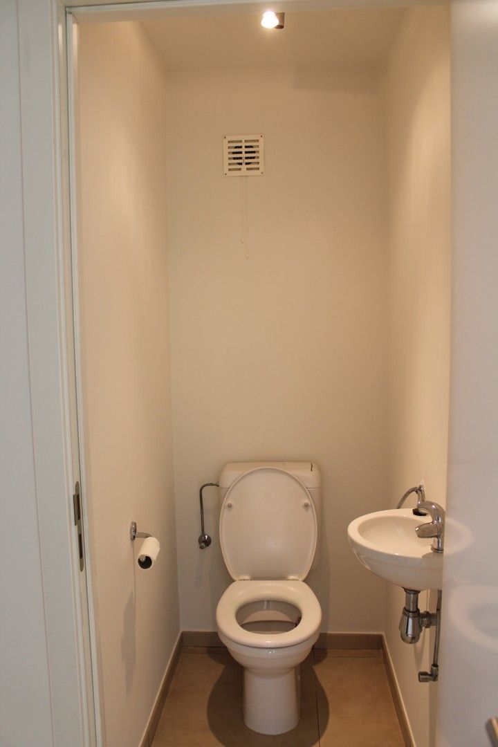 Instapklaar appartement in Residentie " De 4 eiken" foto 8