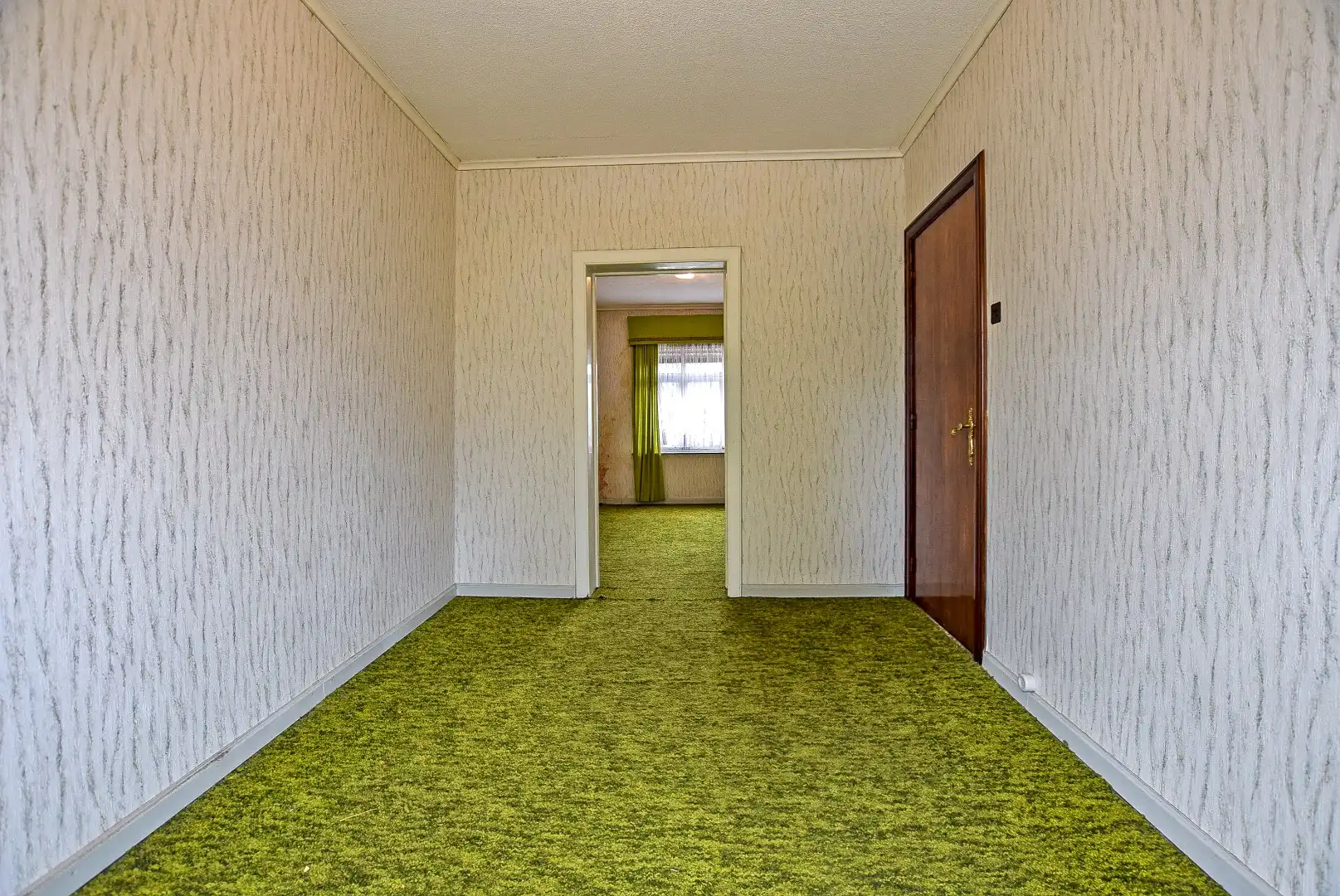 Zeer ruime te renoveren woning met statige gevel op 445 m² met zuid-west georiënteerde tuin. foto 11