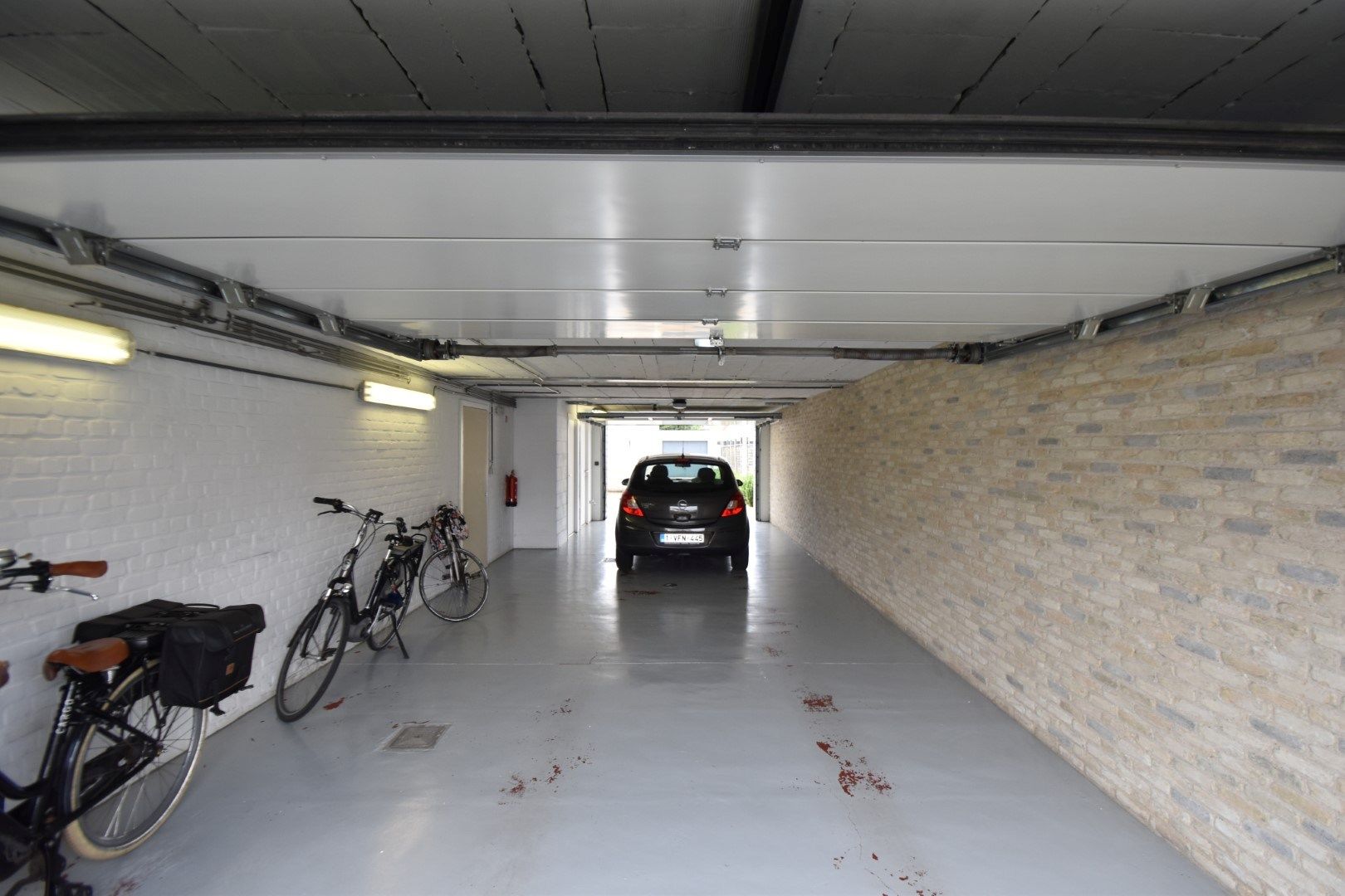 Triplex Appartement aan rand van Brugge met 3 Slaapkamers en 2 Garages foto 23