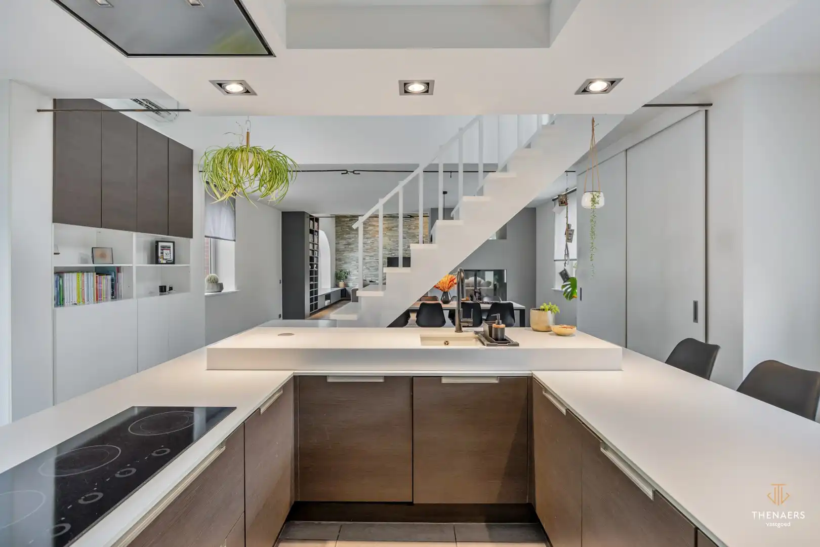 Karaktervolle hoevewoning met 279 m² woonoppervlakte en prachtige tuin op 18a45ca in Heks foto 13