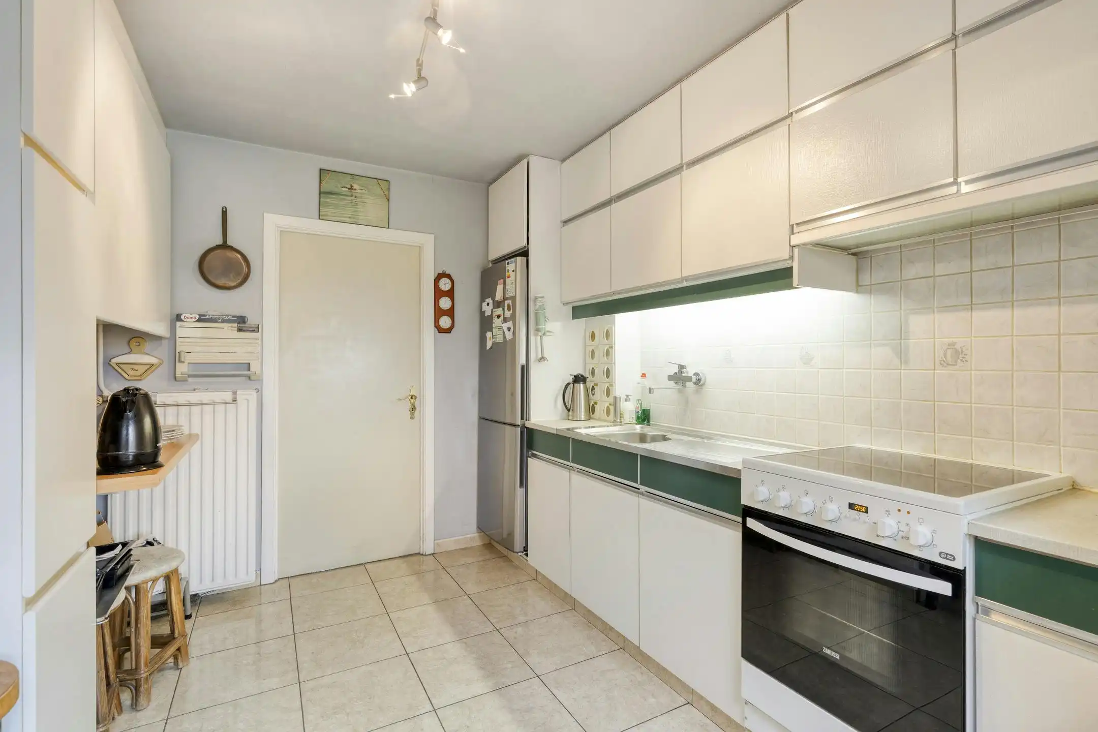 Ruime halfopen woning met 4 slaapkamers op 558m² te Veurne. foto 16