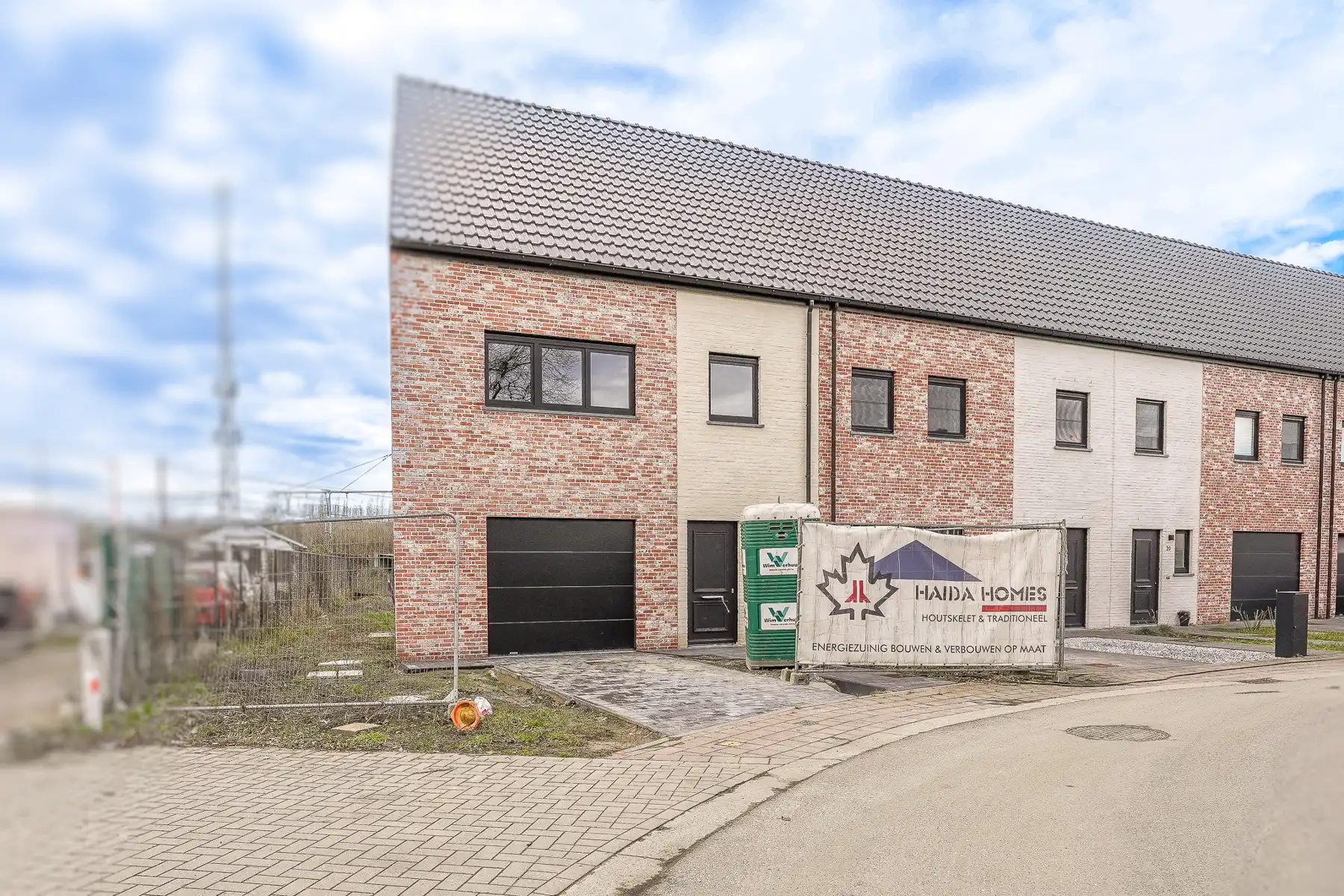 Energiezuinige nieuwbouwwoning nabij centrum en station van Londerzeel foto {{pictureIndex}}