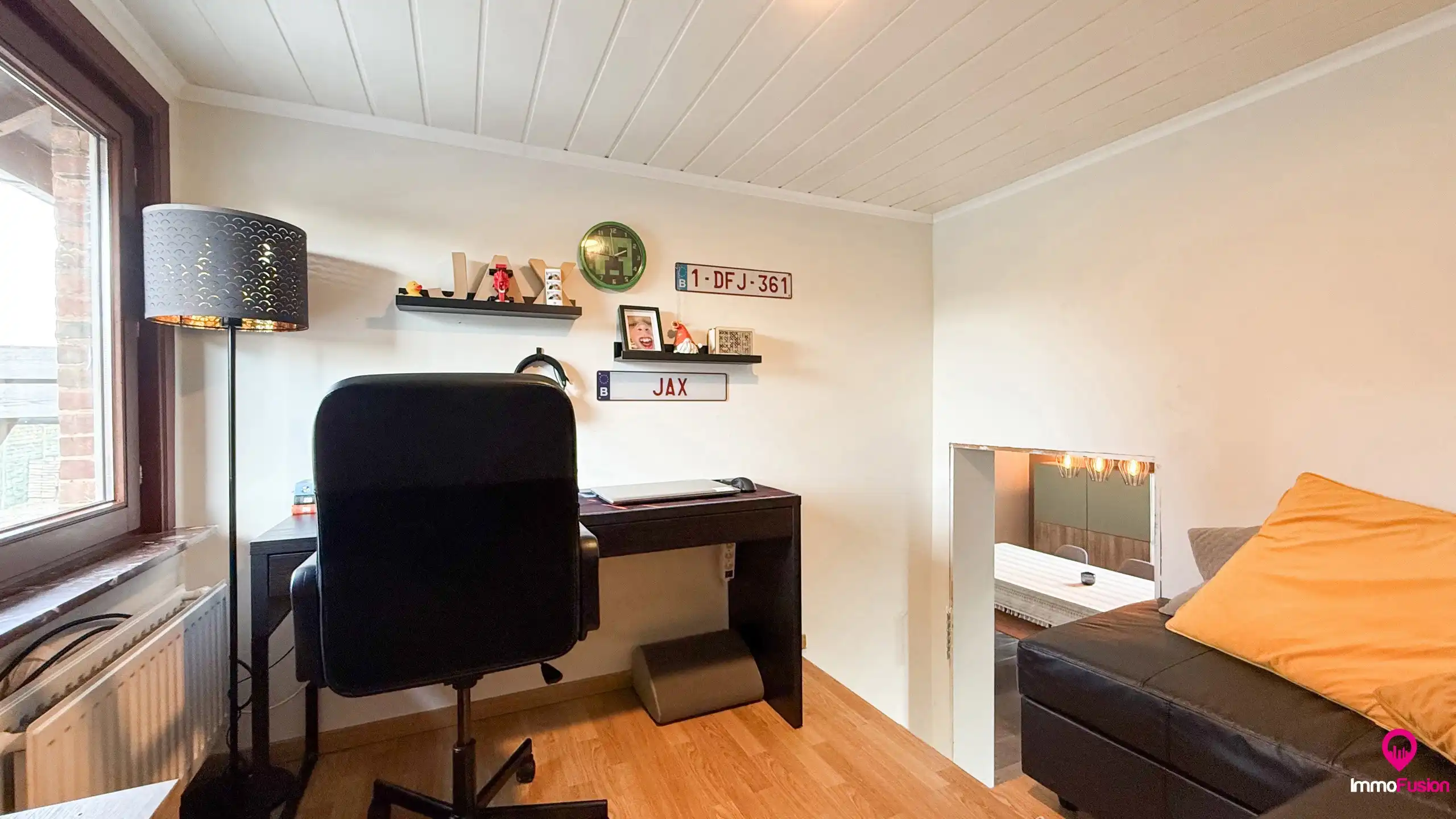 Charmante woning met 5 slaapkamers op een ruim perceel foto 13