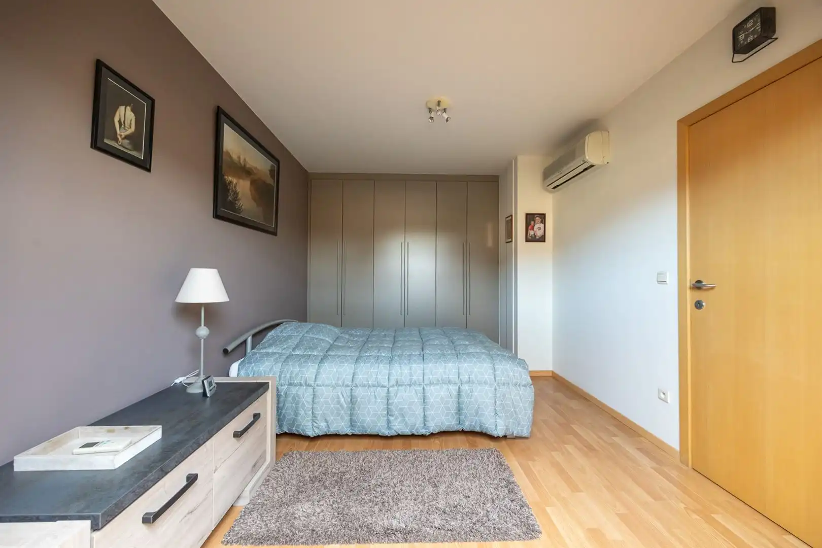 Instapklare woning met tuin en garage. foto 13