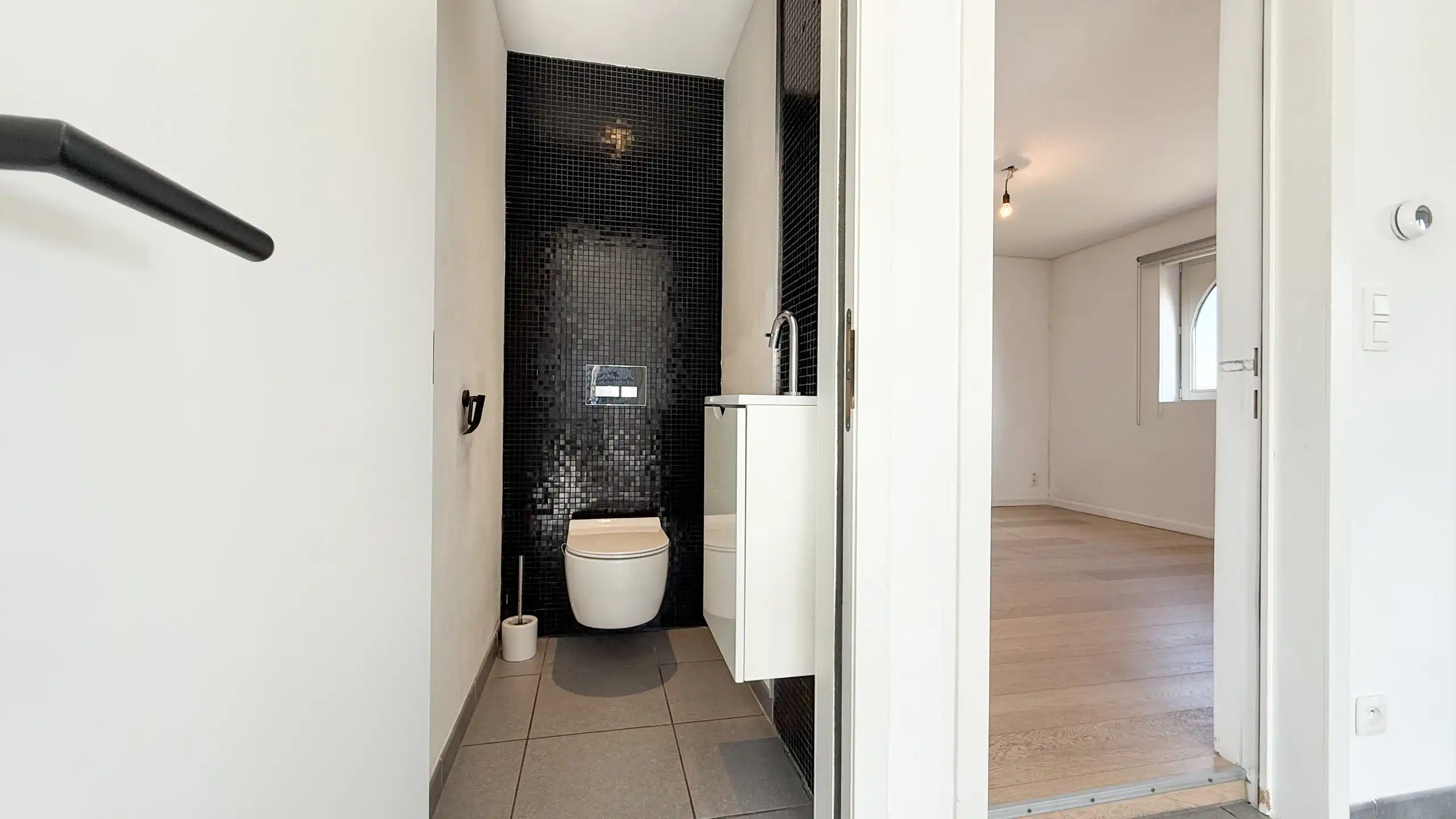 Charmant appartement met aparte ingang + terras te Houthalen foto 22