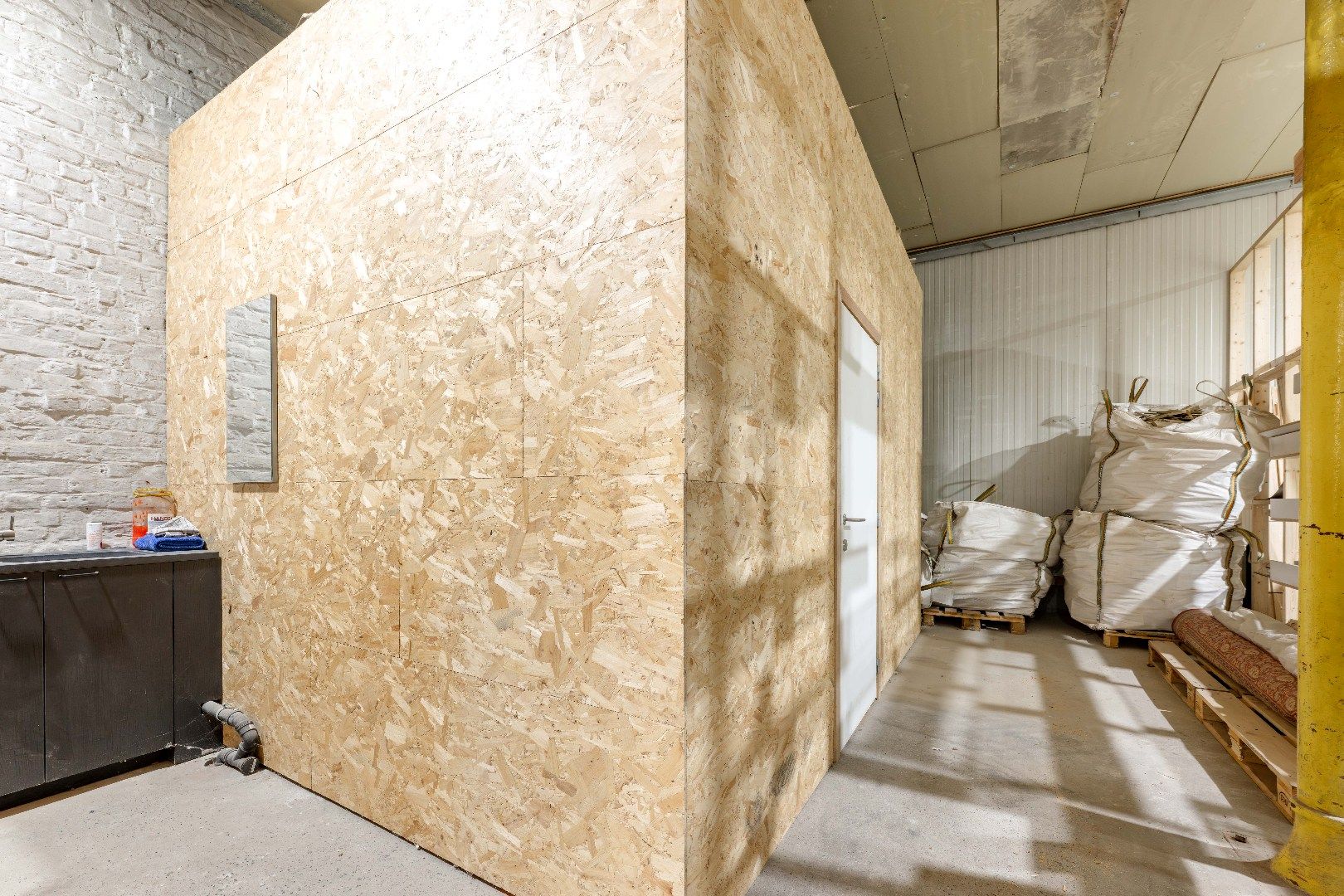 ATELIER | LOODS MET BUREEL | 784 m²  foto 17