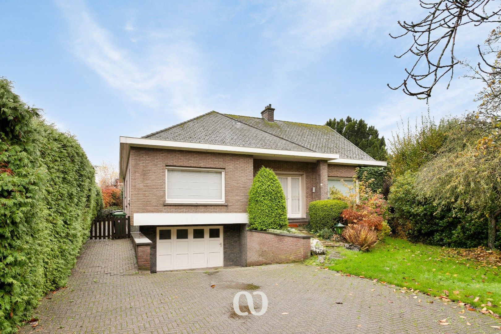 Hoofdfoto van de publicatie: Ruime woning met 3 slaapkamers in centrum Kluisbergen