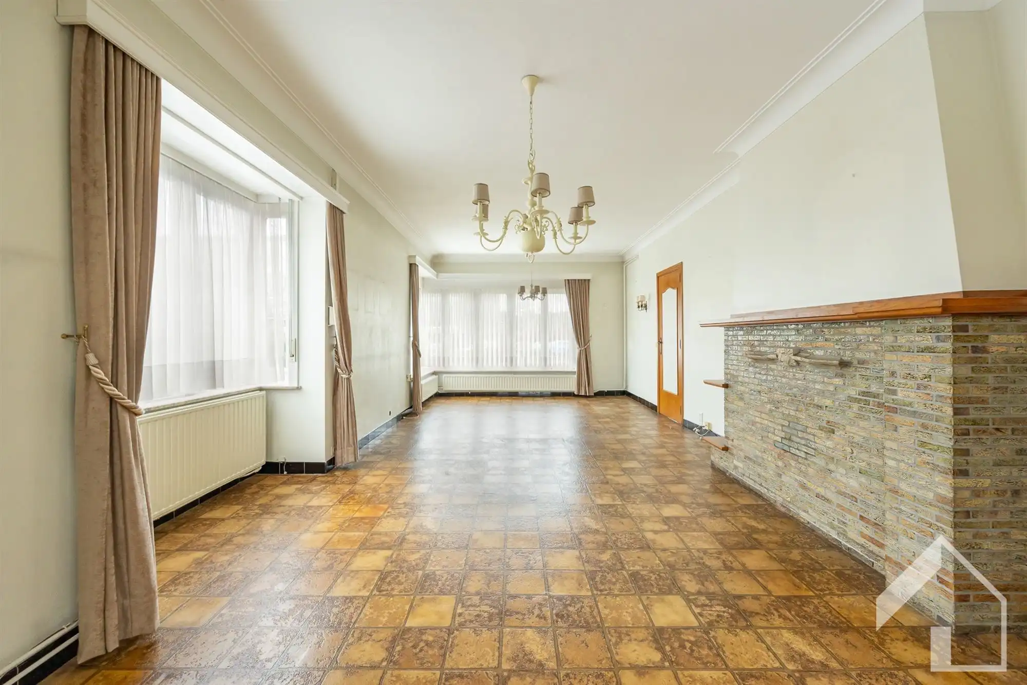 Open bebouwing met 4 slaapkamers! foto 5