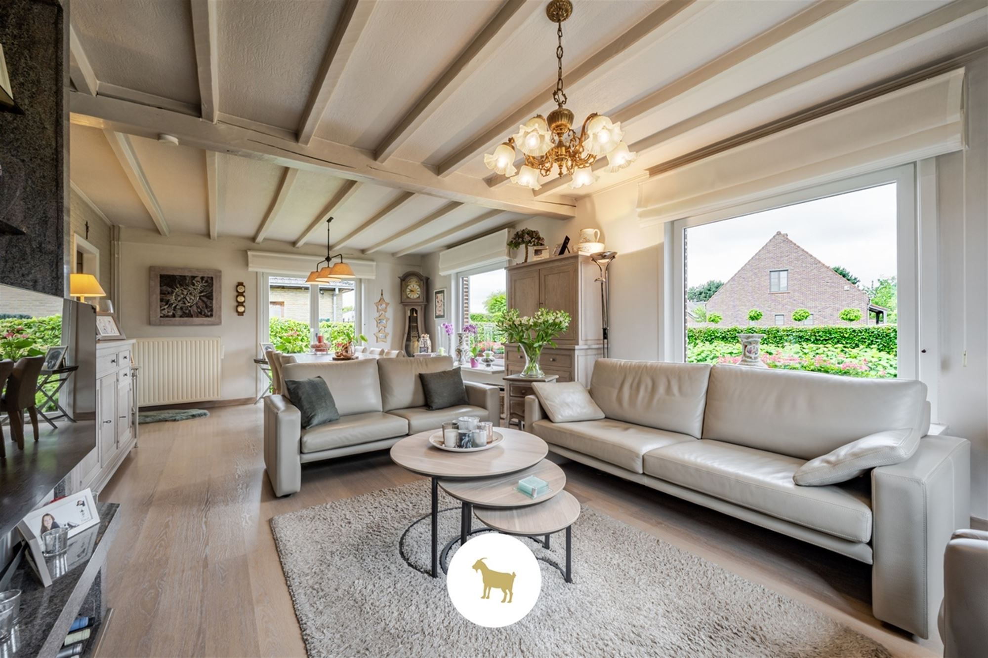Instapklare LAAGBOUWVILLA met 3 slaapkamers, bureauruimte, veranda en garage op een ruim perceel van ca. 796 m² foto 7