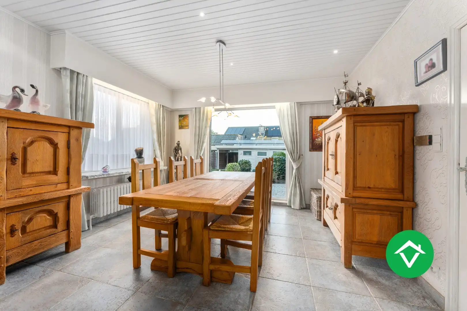 Alleenstaande woning met 4 slaapkamers te Eernegem foto 4